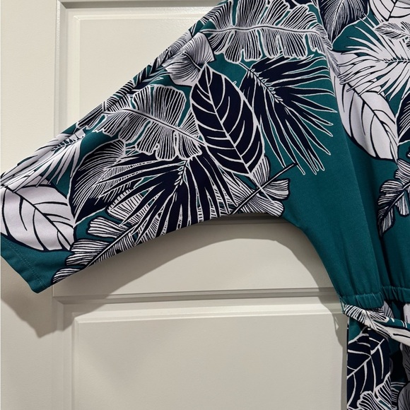 TOMMY BAHAMA Las Palmas Dolman Sleeve Maxi Dress - Picture 5 of 11